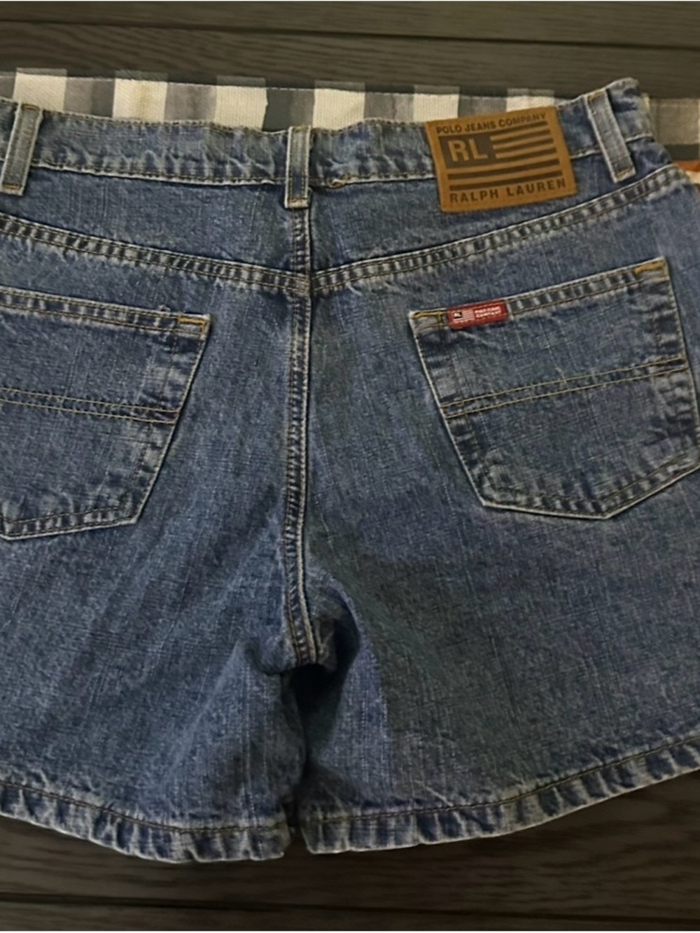 Women’s 90’s Polo Ralph Lauren size 6 denim shorts.